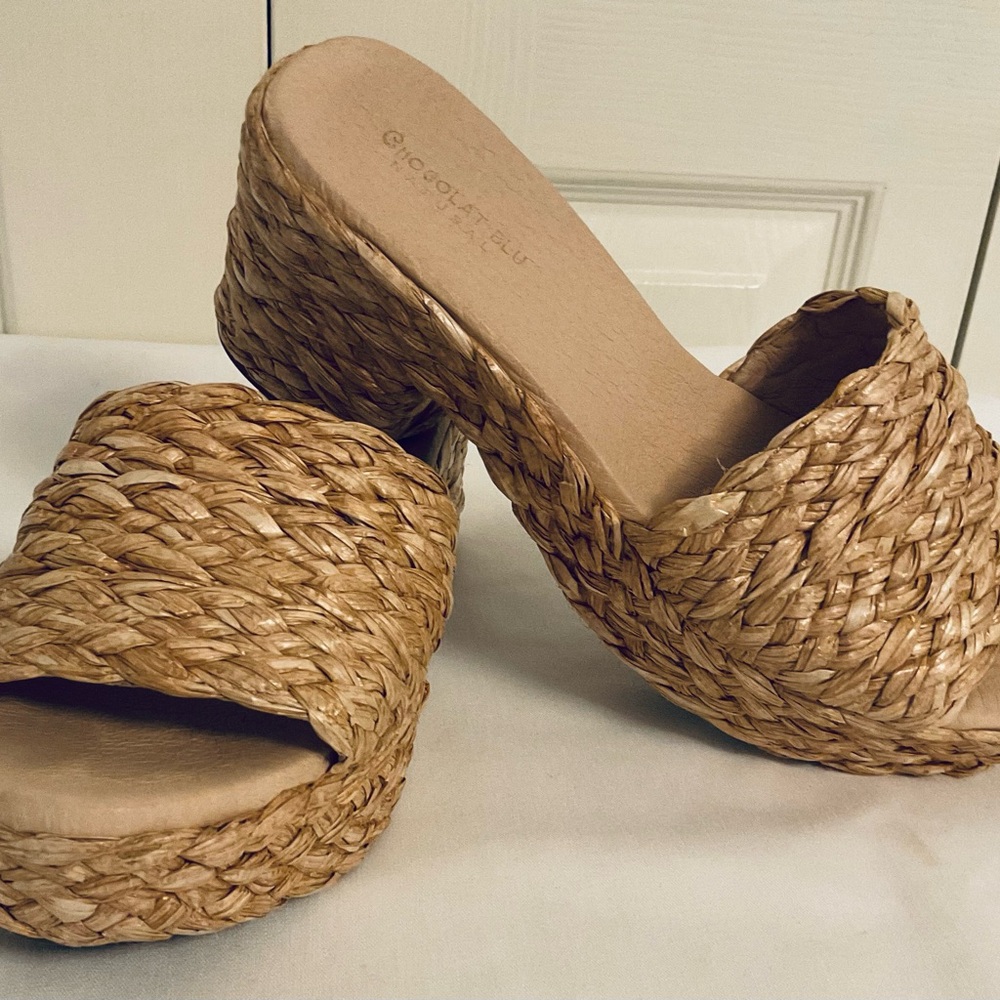 Chocolat Blu  size 10 Women's Natural Woven Mules